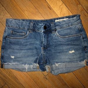 Blank NYC Tomboy shorts size 24